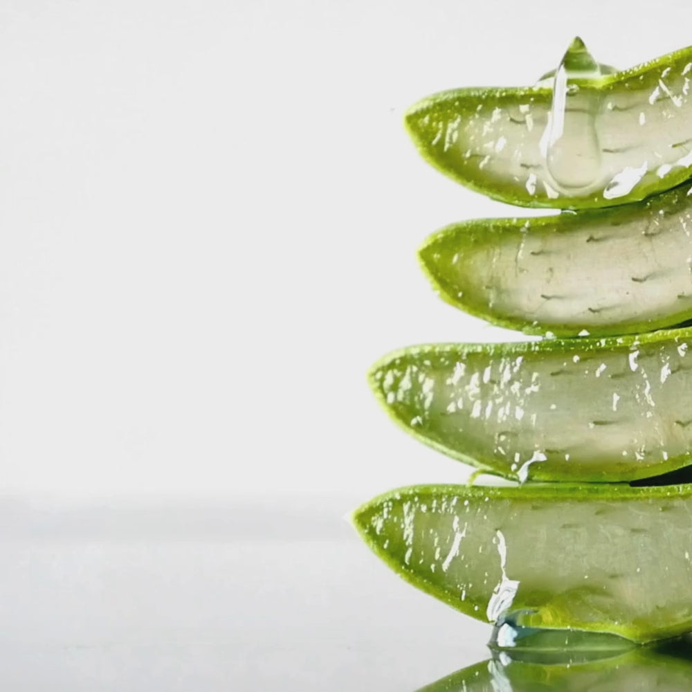 Load video: Lush all natural Aloe Vera - Organic Hydration Mist Australia - Lily Bee and Me